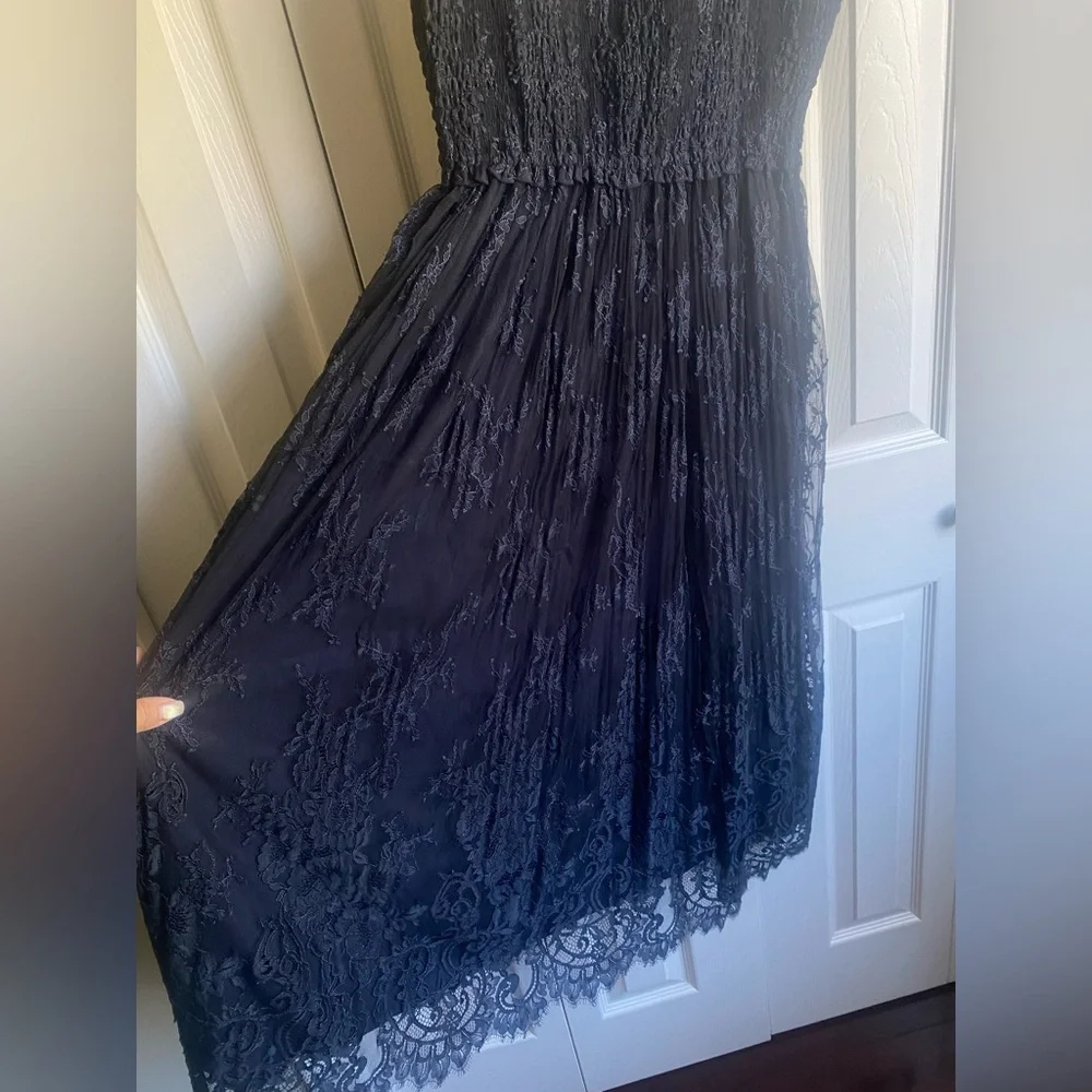 NEW Aritzia Black Tuberose Lace tiered Midi Dress Size M - Picture 9 of 13